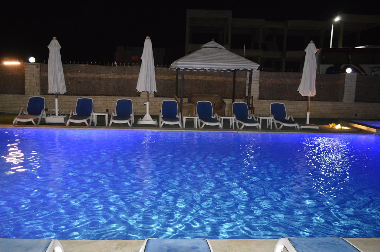 فندق فور إس دهب المظهر الخارجي الصورة